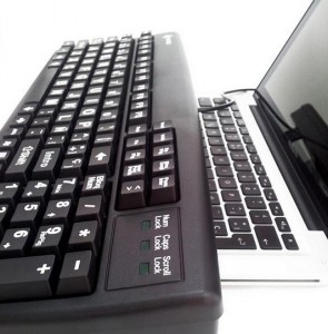 teclado de teclas grandes