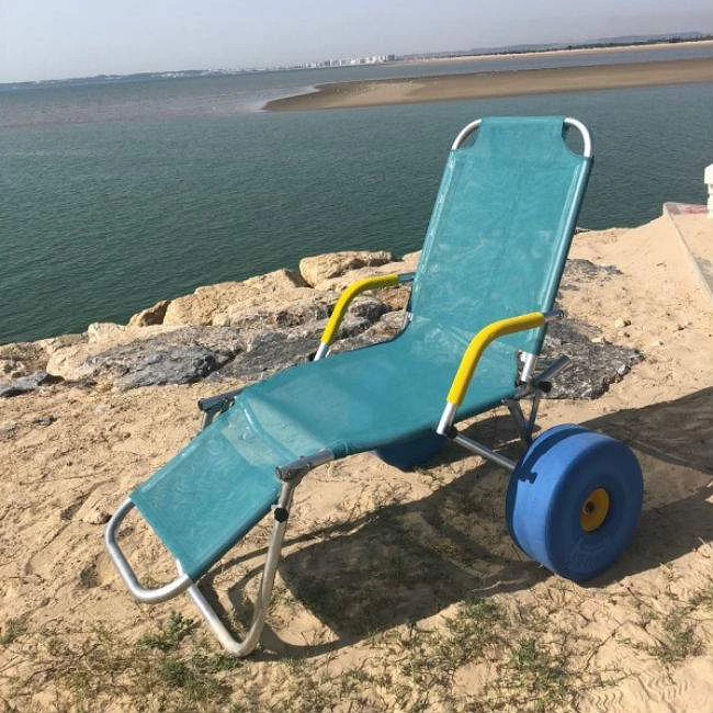 Una tumbona transformable: así es la silla de playa más vendida de   para este verano