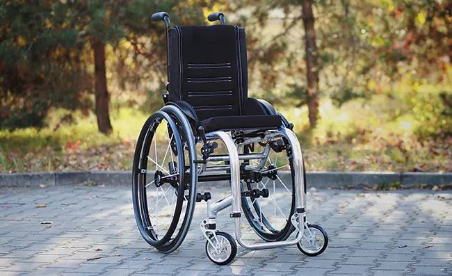 caracteristicas-silla-de-ruedas-ultraligera-gtm-challenger