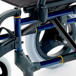 estructura-de-acero-silla-de-ruedas-de-acero-no-autopropulsable-breezy-premiun-carcateristica